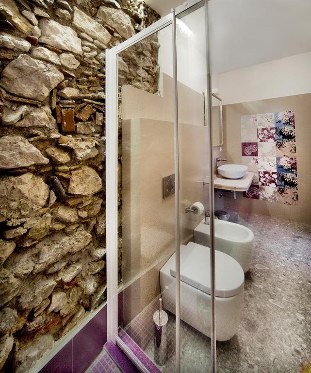 Porta Di Mezzo Luxury Suites & Rooms ตาออร์มินา ห้อง รูปภาพ