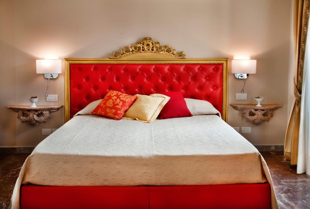 Porta Di Mezzo Luxury Suites & Rooms ตาออร์มินา ห้อง รูปภาพ