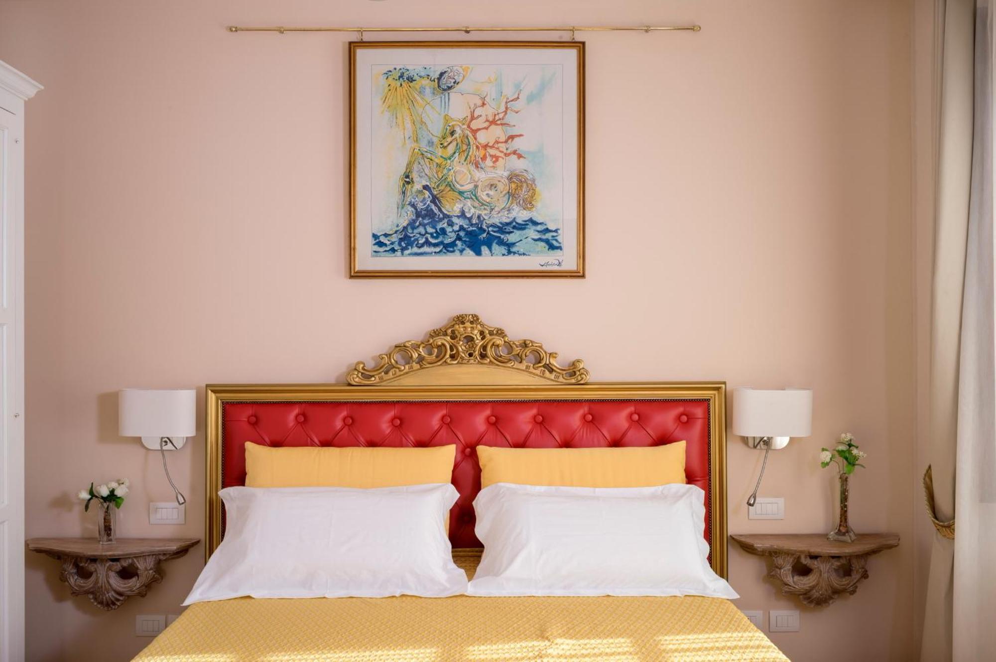 Porta Di Mezzo Luxury Suites & Rooms ตาออร์มินา ภายนอก รูปภาพ
