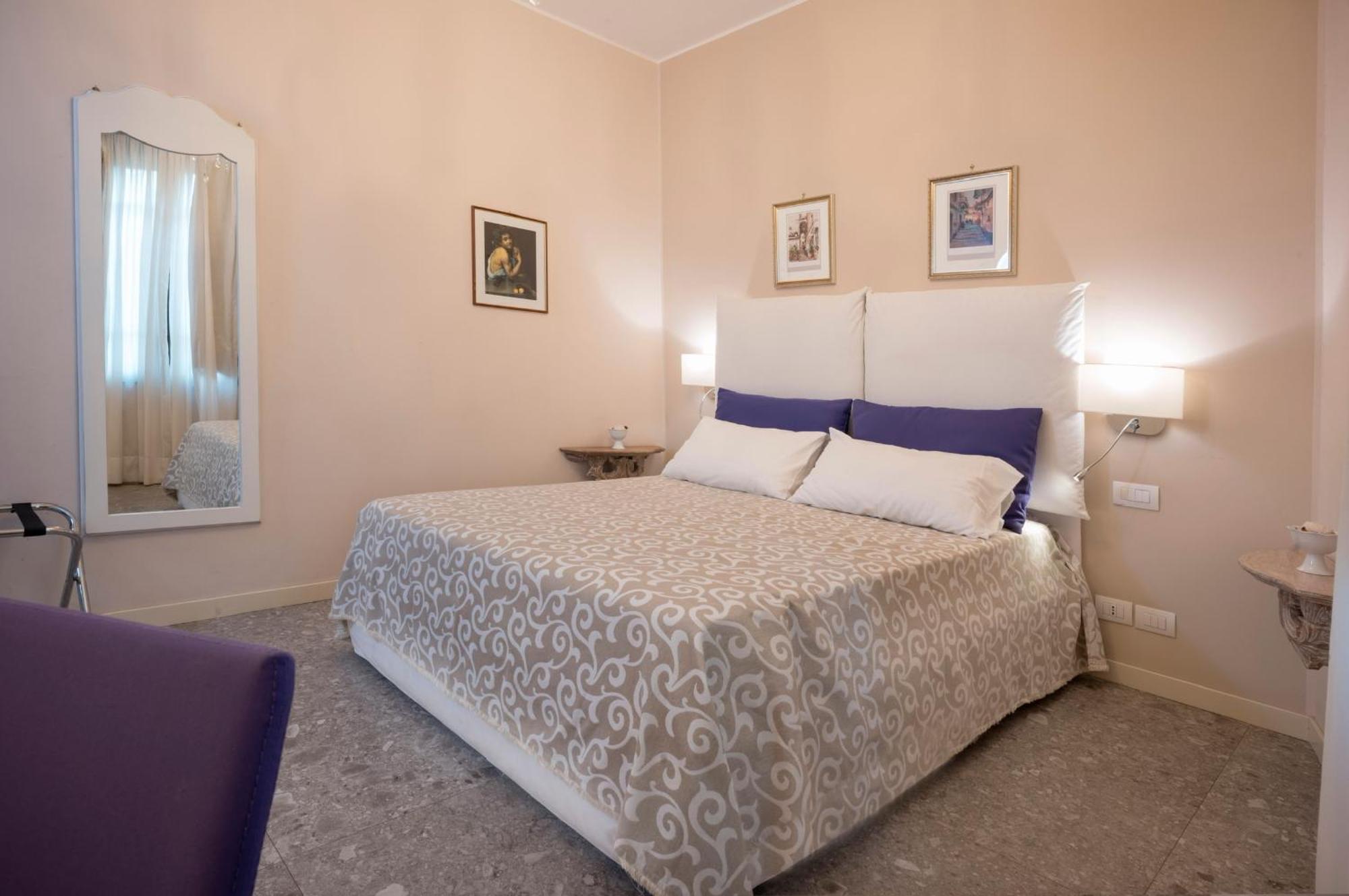 Porta Di Mezzo Luxury Suites & Rooms ตาออร์มินา ภายนอก รูปภาพ