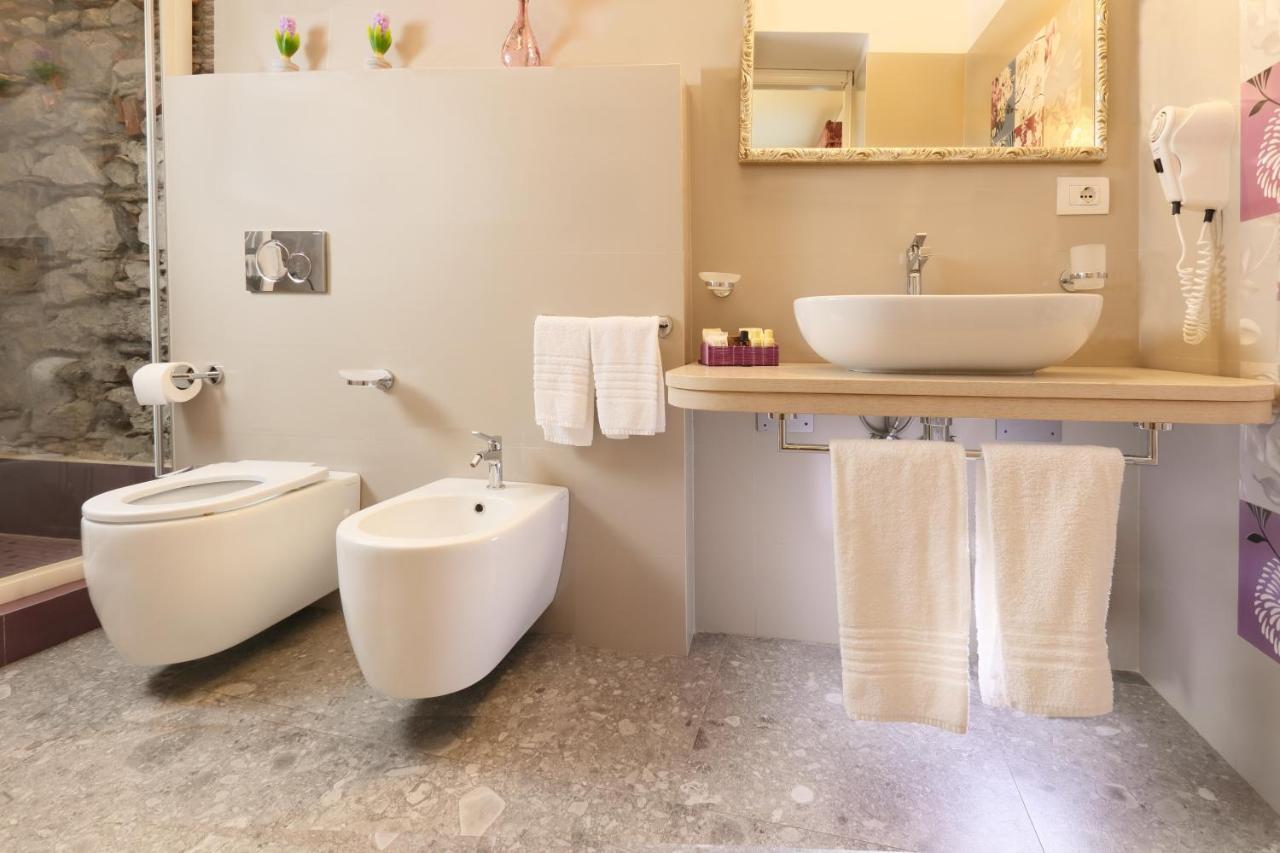 Porta Di Mezzo Luxury Suites & Rooms ตาออร์มินา ภายนอก รูปภาพ